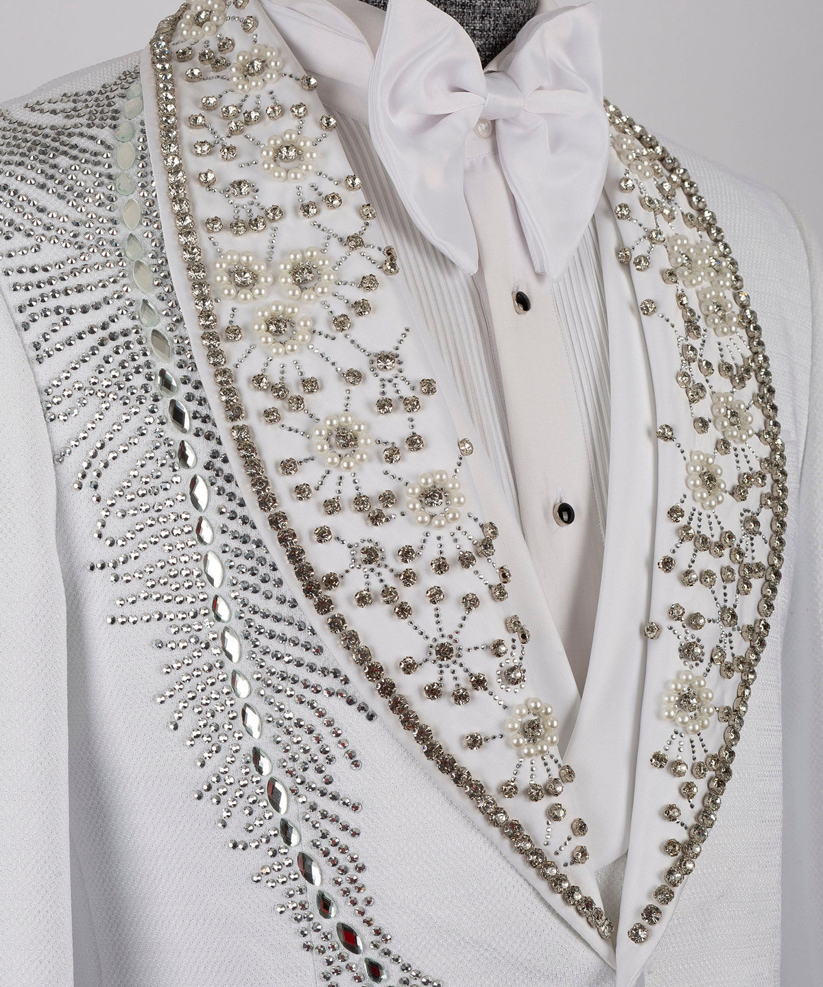 Silver Statement Tuxedo - Style 01