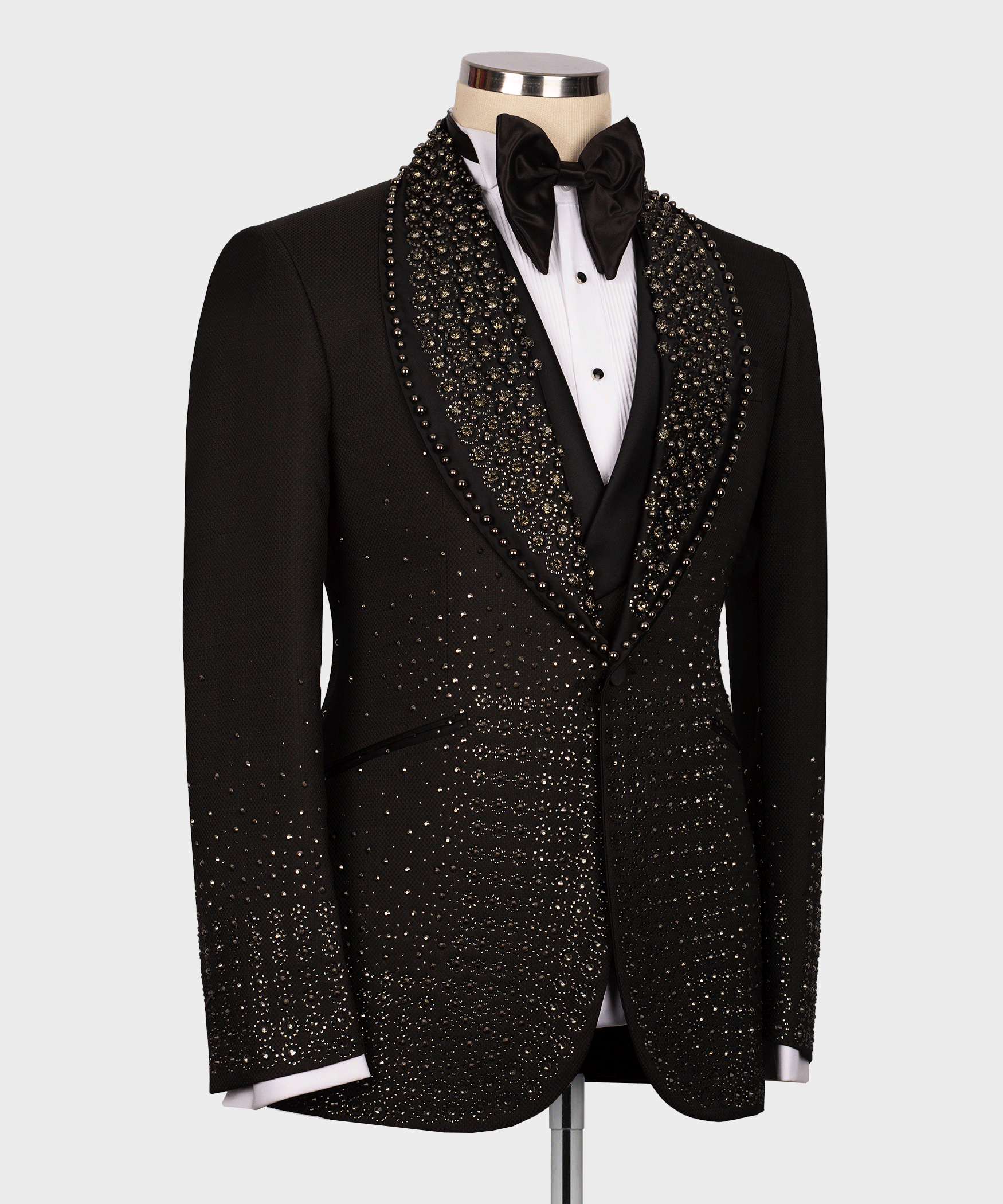 Round Patterned Statement Black Tuxedo