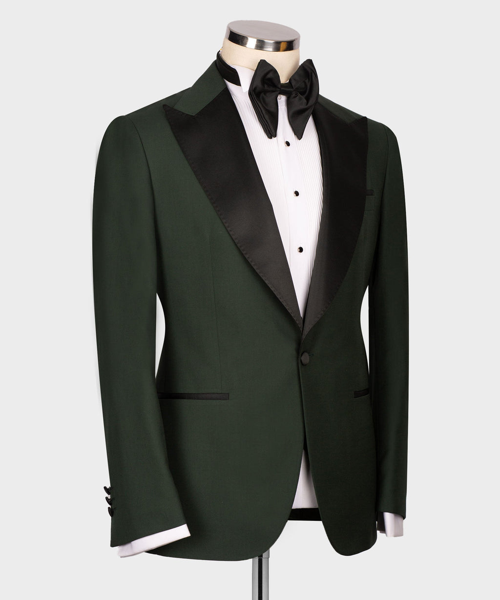 Black Collar Classic Green Tuxedo