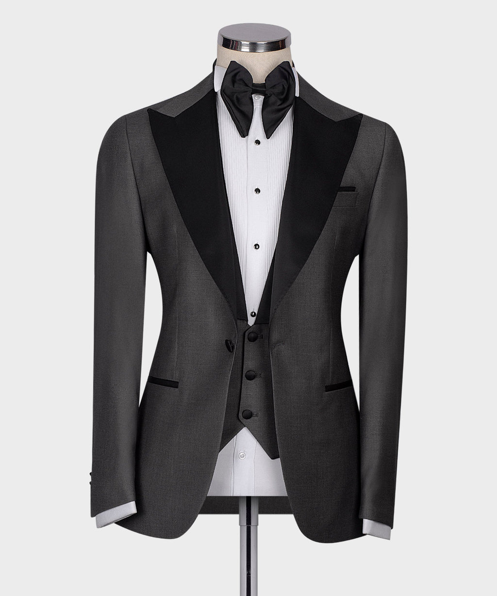 Black Collar Classic Gray Tuxedo