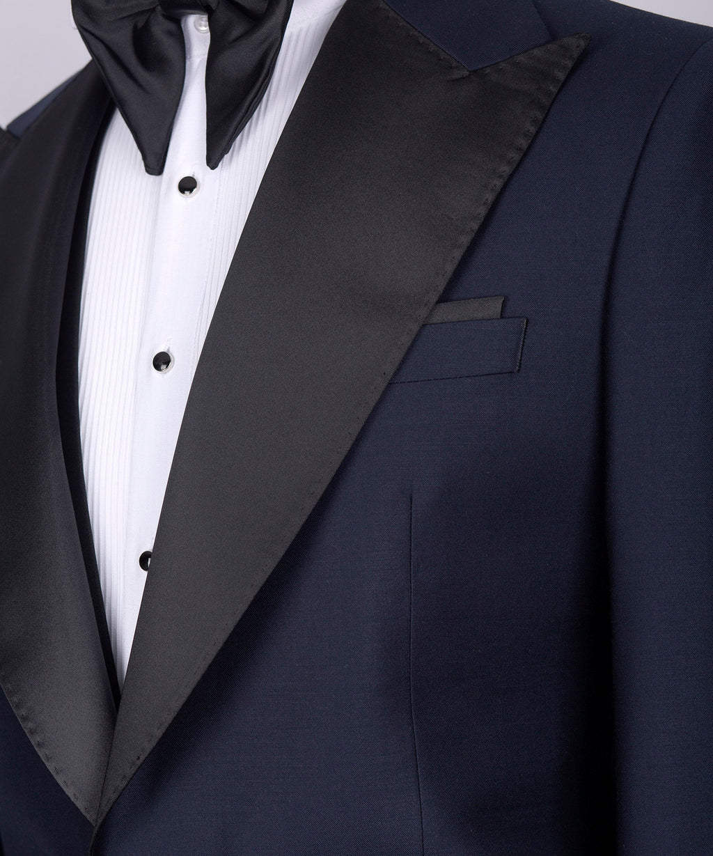 Black Collar Classic Dark Blue Tuxedo