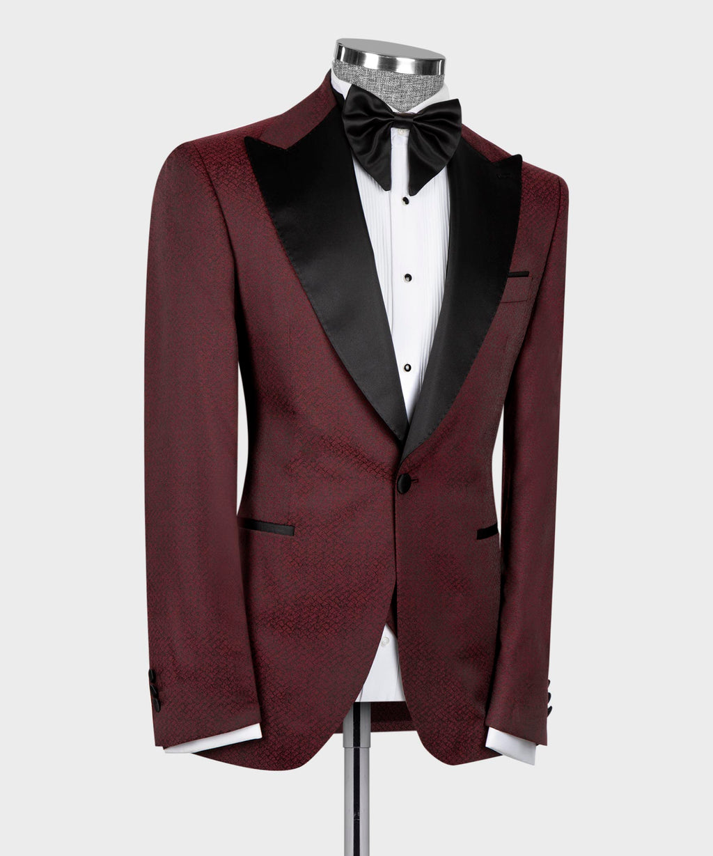Peak-Lapel Tuxedo Burgundy